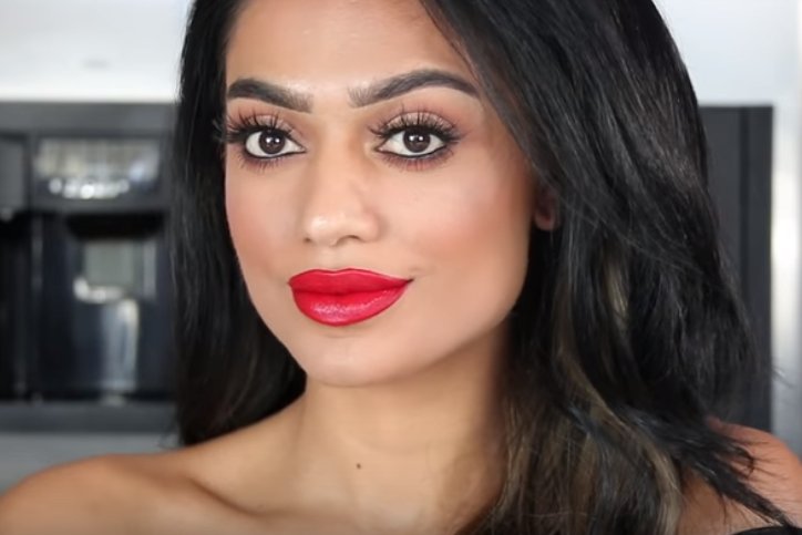 Easy Gorgeous Holiday Makeup Look with Aeroblend 2.0