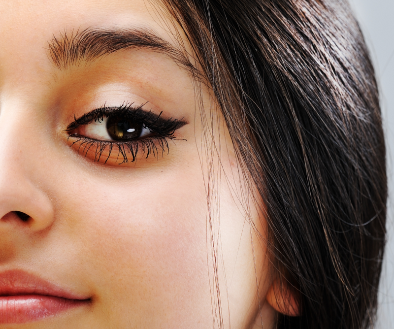 Does AEROBLEND Carry Eyeshadow?